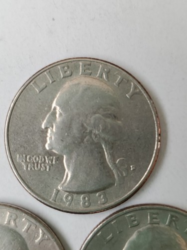 Three Quarters 1983 P & 1983 D Coin US Circulated Ungraded American Collectable - Picture 5 of 15