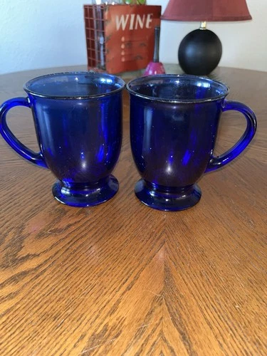 Lot of 2 Vintage Anchor Hocking Cobalt Blue Glass 5" Footed Coffee Mugs USA