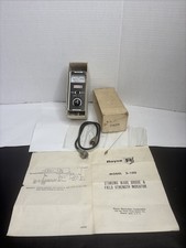 ROYCE ELECTRONICS MODEL 2-100 FIELD STRENGTH  SWR METER Original Box Complete