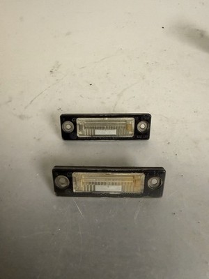 VW Golf 4 Kennzeichenbeleuchtung 1J6943021 Komplett 2STK OEM