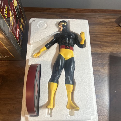 Cyclops Statue - Bowen Retro Statue Modern Base Limited Edition 1154/3000 Marvel - Picture 2 of 16