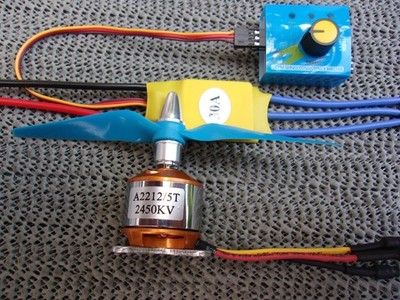 Brushless Combo, Brushlessmotor + ESC + Servotester + Propeller, Daten s.u.