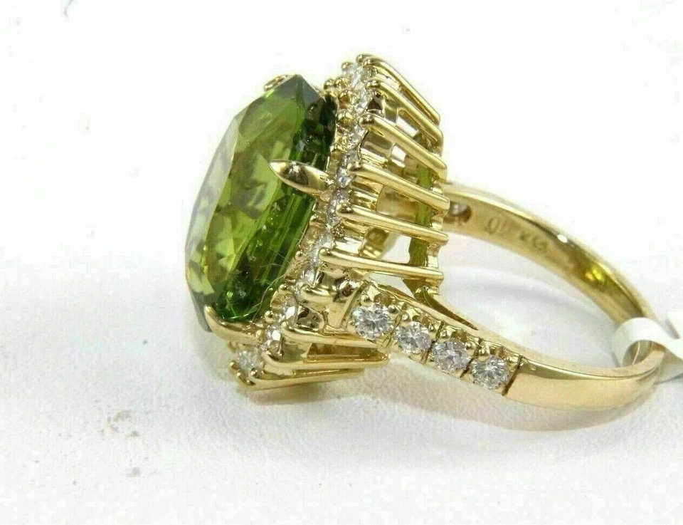 Anillo de compromiso nupcial de diamantes y peridoto natural de 7,54 quilates de oro amarillo macizo de 14 quilates Foto 3 de 4