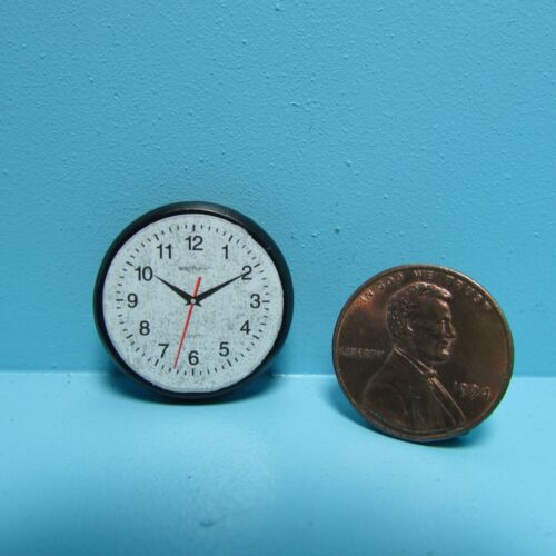 Dollhouse Miniature Modern Wall Clock in Black T8454 - Picture 1 of 1