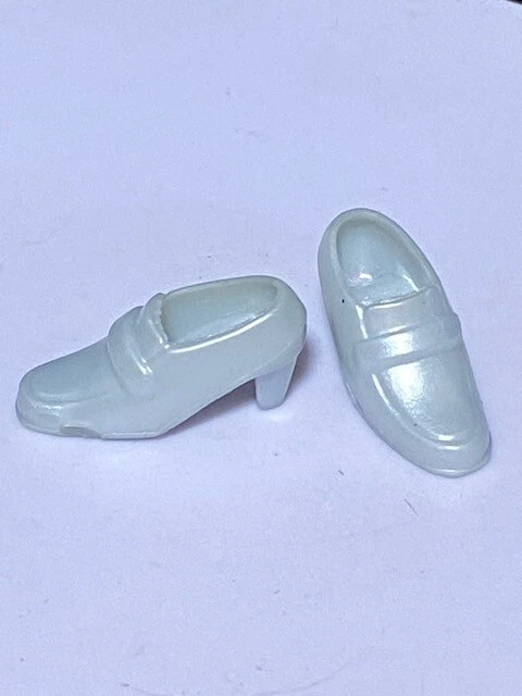 Barbie Años 90 2000 Plata Squishy Mocasines Tacones Zapatos Moda Avenue Foto 2 de 2