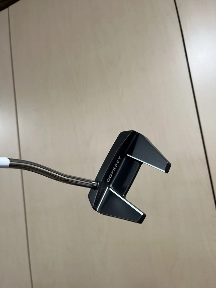 Odyssey Toulon GARAGE Las Vegas Black Putter DB W/ HC 35" RARE NO SIGHTLINE - Image 2 of 4