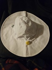 Green Sprouts White Baby Sunhat