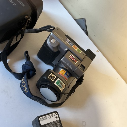 Sony MVC-FD91 Mavica 0.8MP Digital Camera 14x Optical Zoom - Picture 20 of 24