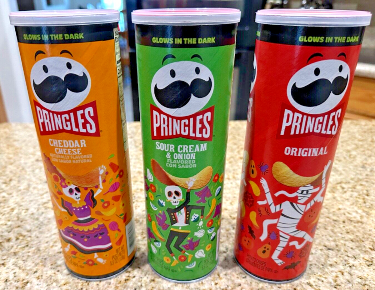 3 Pringles Glow In the Dark Collectible Halloween 🎃 Cans Limited