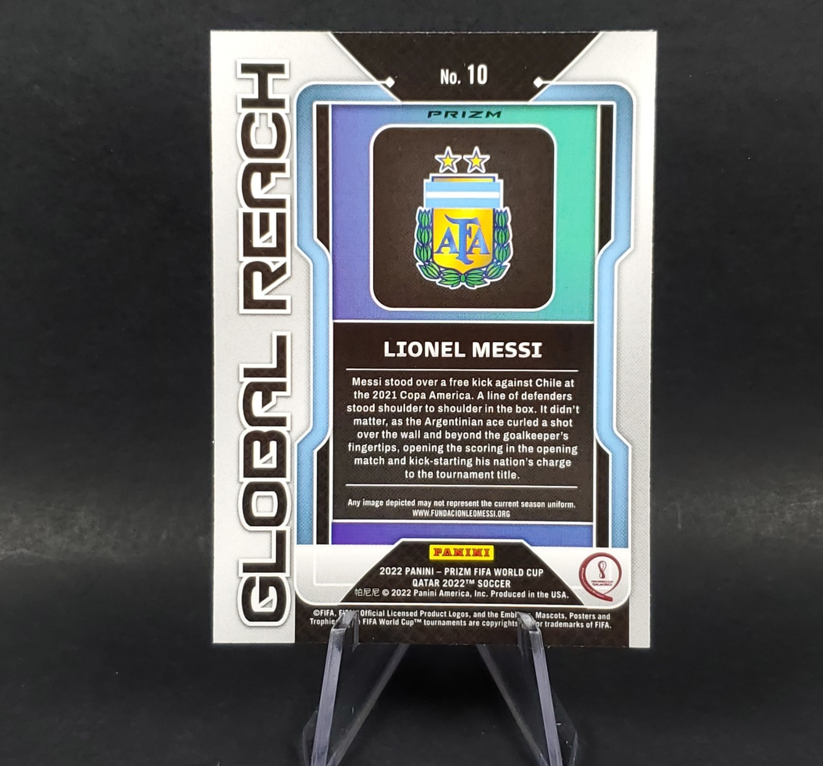Lionel Messi World Cup Silver Prizm 2022 Panini Prizm Argentina Global Reach view 2