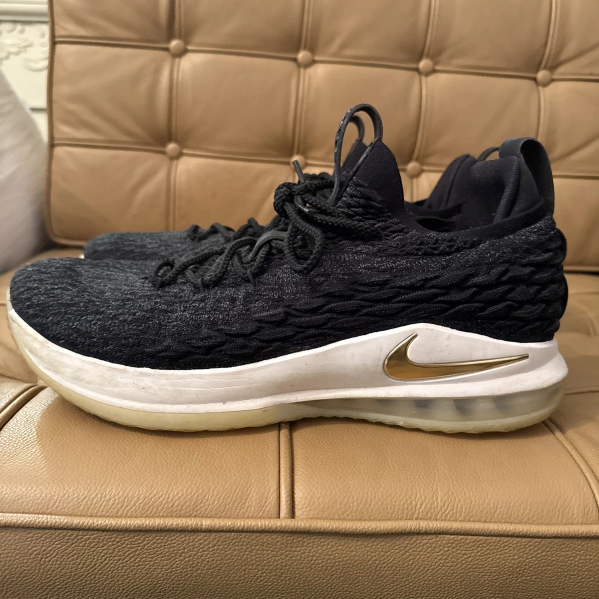 Nike LeBron 15 EP Metallic Gold for Sale | Authenticity  display picture 1