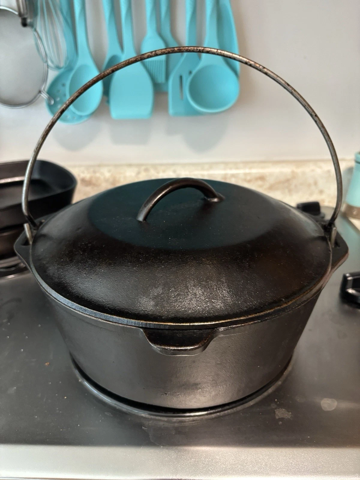 Vintage Cast Iron Camp Pot with Trivet -Handle Lid Dutch Oven NO. 8 MADE IN USA
Opens in a new windo