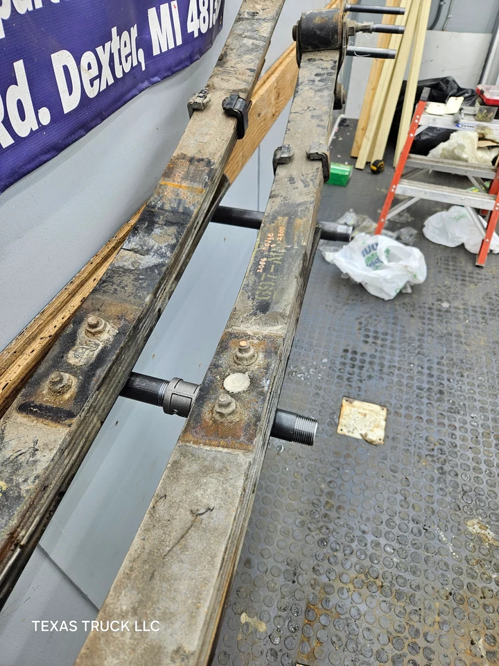 Dodge Ram 2500 2003-2009 tercera generación muelles de hoja traseros 52121697 - par Foto 4 de 4