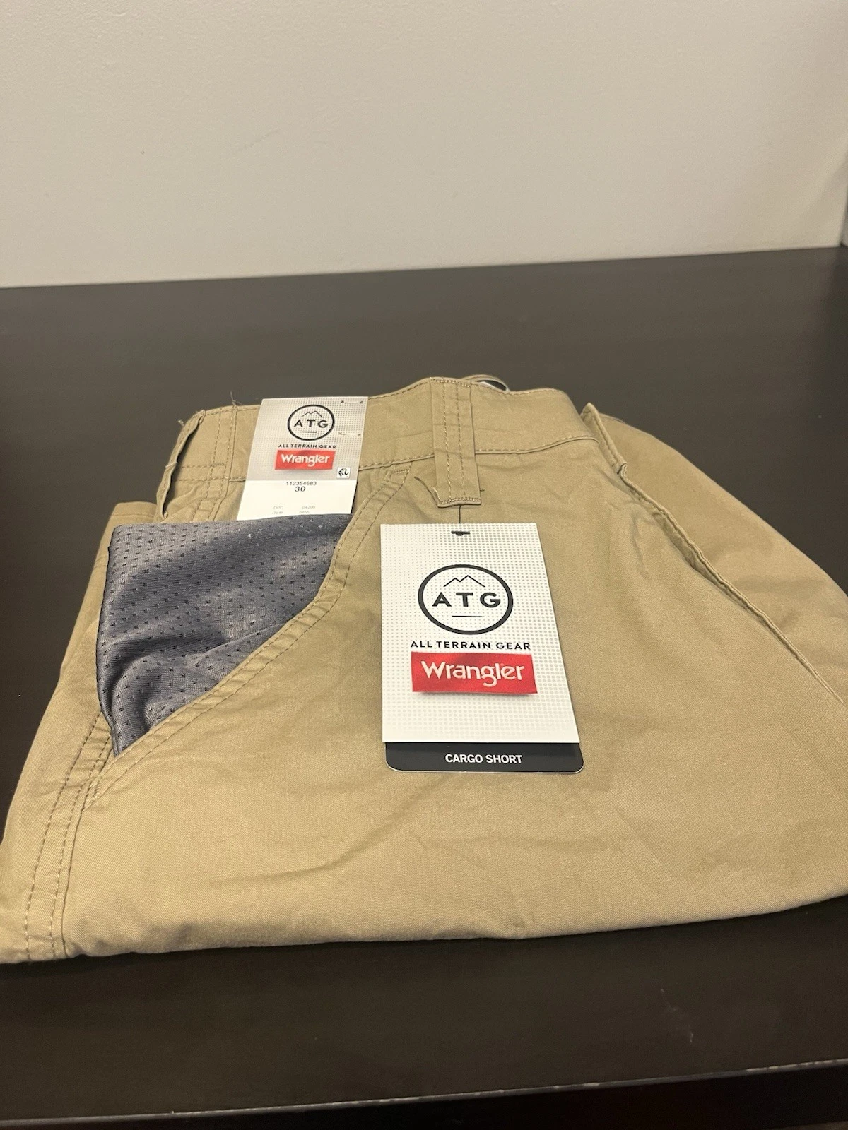 Wrangler ATG Cargo Shorts | Size 30 | NWT $21.99 | Outdoor Hiking Stretch