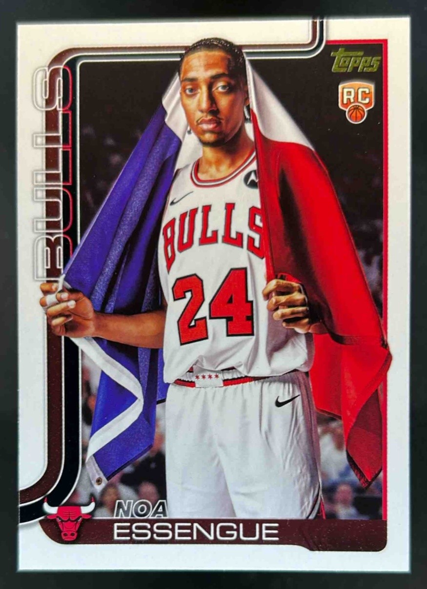 2025-26 Topps Noa Essengue Golden Mirror Image Variation SSP RC #212 Bulls