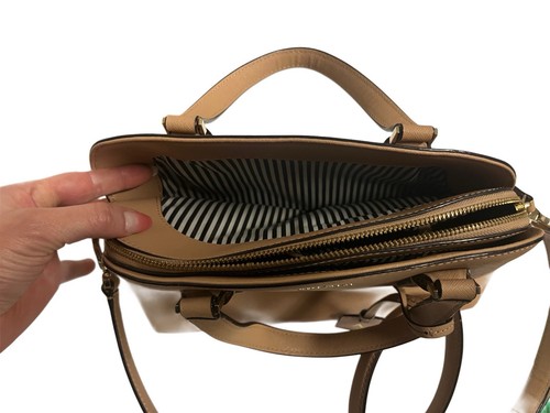Borsa a tracolla media Kate Spade New York Cameron Street Lottie in marrone burro di anacardi - Foto 9 di 10