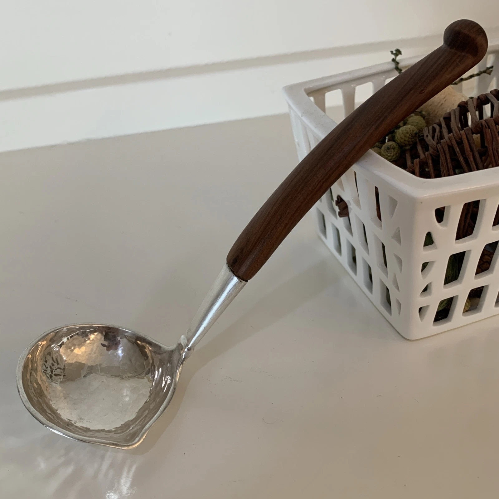 Vintage Peru Sterling Silver Hand Hammered Carved Wood Handle Gravy Sauce Ladle
Opens in a new windo