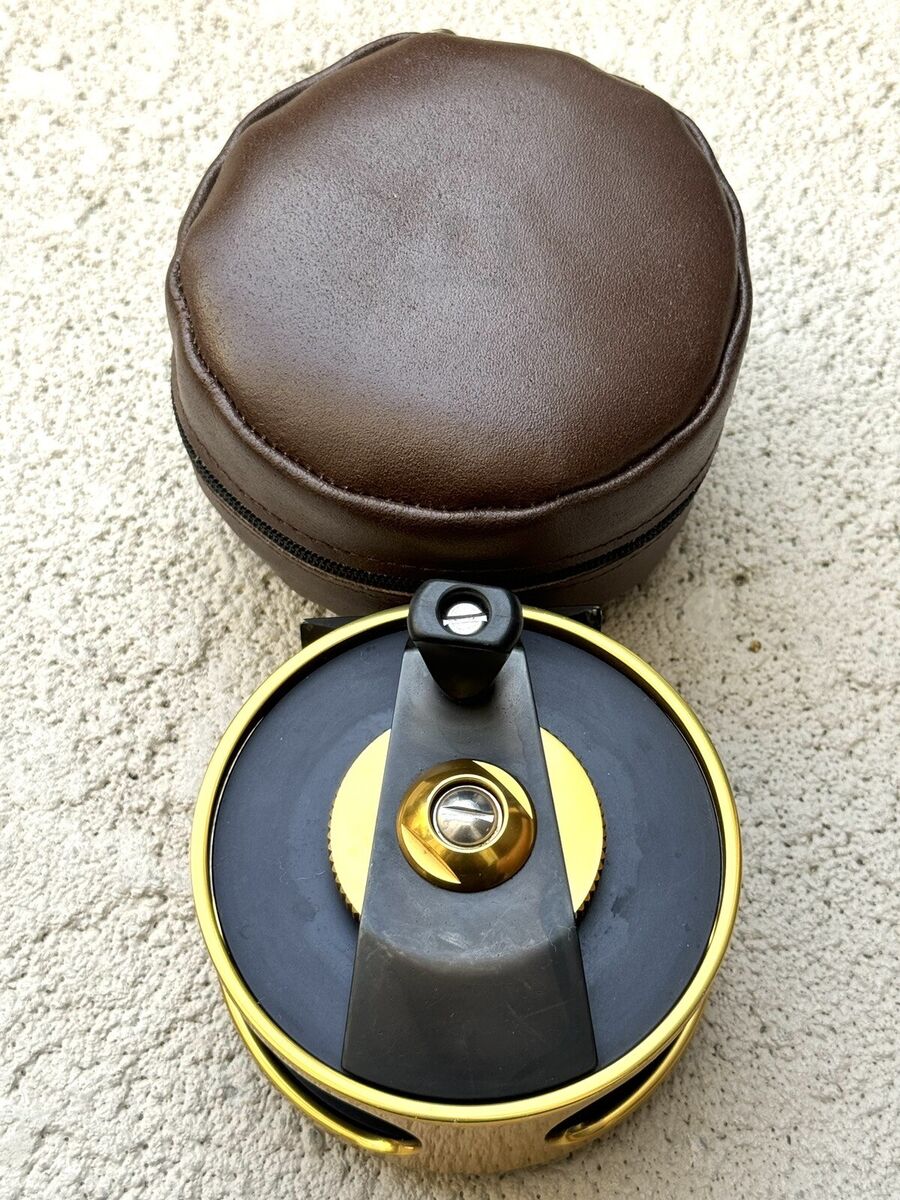 Fenwick World Class 8 Fly Fishing Reel With Case Very Nice Fenwick World Class 8 Fly Fishing Reel With Case Very Nice