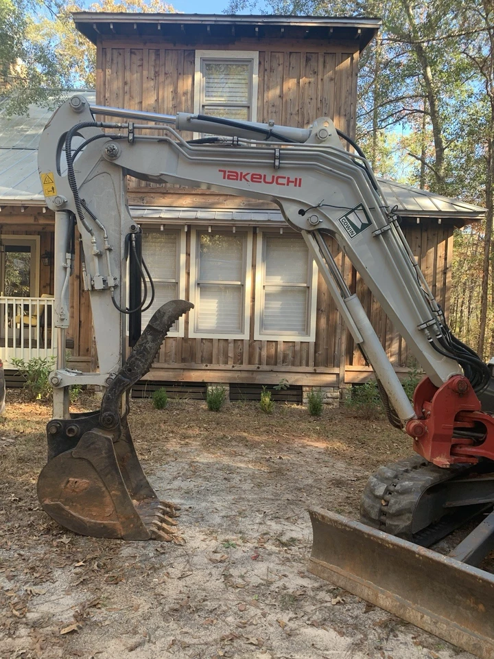 Excavadora Takeuchi, TB370 200 horas, garantía de fabricación hasta 3000 horas Foto 2 de 4