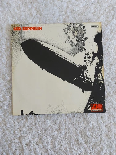 Led Zeppelin - Led Zeppelin I, 1980 German Press Misspelled Labels Atl 40 031