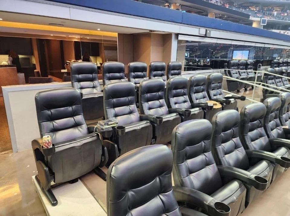Dallas Cowboys vs Arizona Cardinals 11/3 AT&T Stadium Touchdown Suite 20 boletos Foto 3 de 4