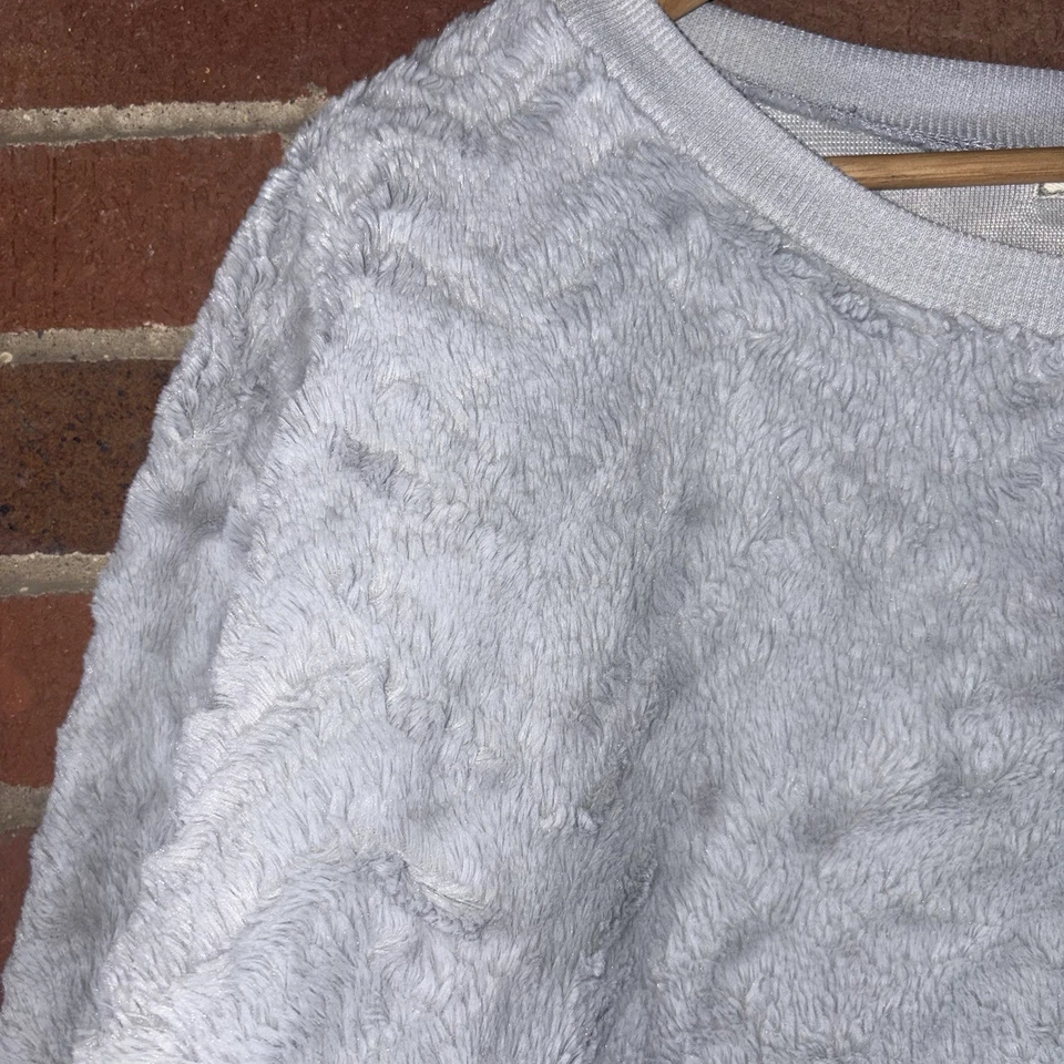 Size L - Eyeshadow Long Sleeve Crew Neck Teddy Bear Fleece Sherpa Sweatshirt - Image 4 of 4