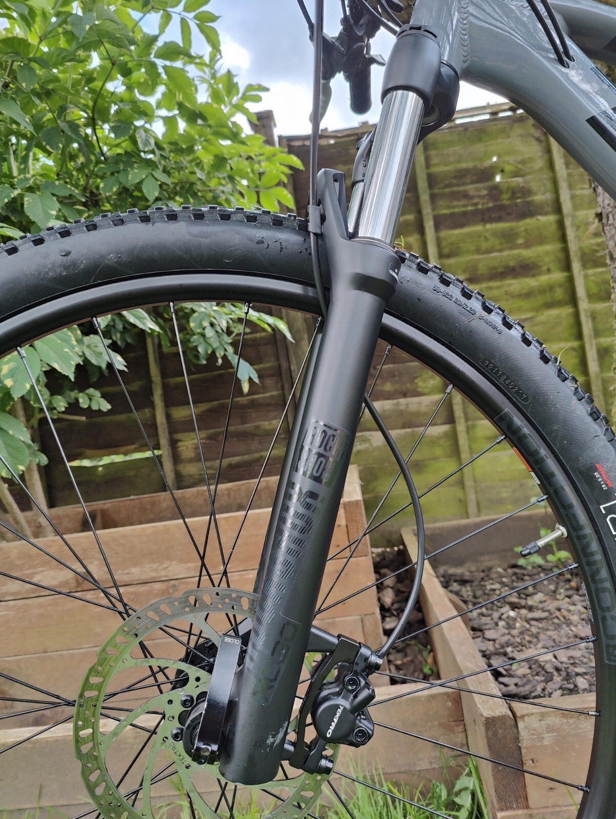 Trek Marlin 7 Hard Tail Mountain Bike Rockshox Suspension Dropper