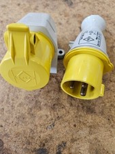 Image of Lewden 110Vac 2P&E Plug/Angled Socket