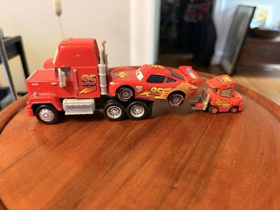 Disney Pixar Cars Mack Truck And Lighting McQueen W/ Rust-eze 3 Total