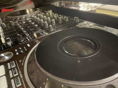 Pioneer DDJ-1000SRT DJ Controller with A Brand New Magma Case