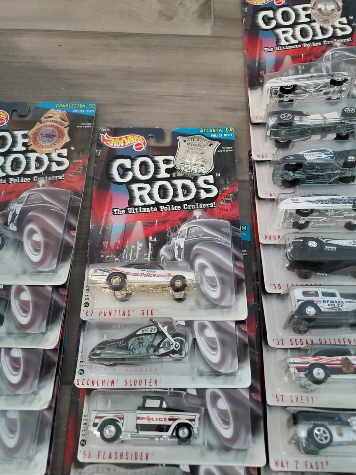 Hot Wheels 1999/2000 KB Kay-Bee Toys Exclusivo Cop Rods Serie 1 y 2 - Lote de 44 Foto 4 de 4