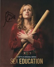 Aimee Lou Wood Sex Education Autographed Signed 8x10 Photo COA 2020-1