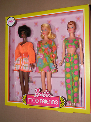 Barbie Mod doll Friends 1968 Reproduction set with repro Stacy and Christie  NRFB