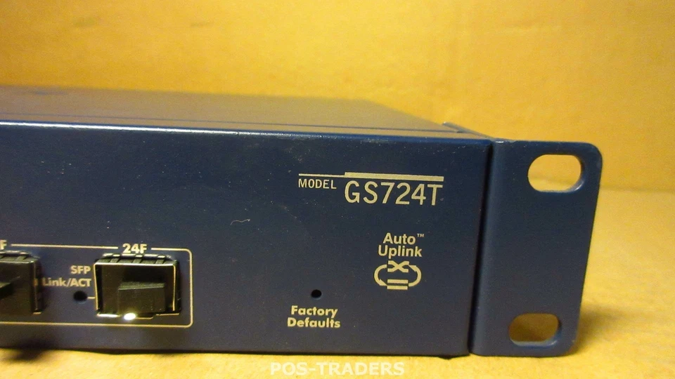NETGEAR GS724T Prosafe 24x Gigabit 10/100/1000 Mbps RJ-45 + 2x SFP Smart Switch - Image 2 of 2