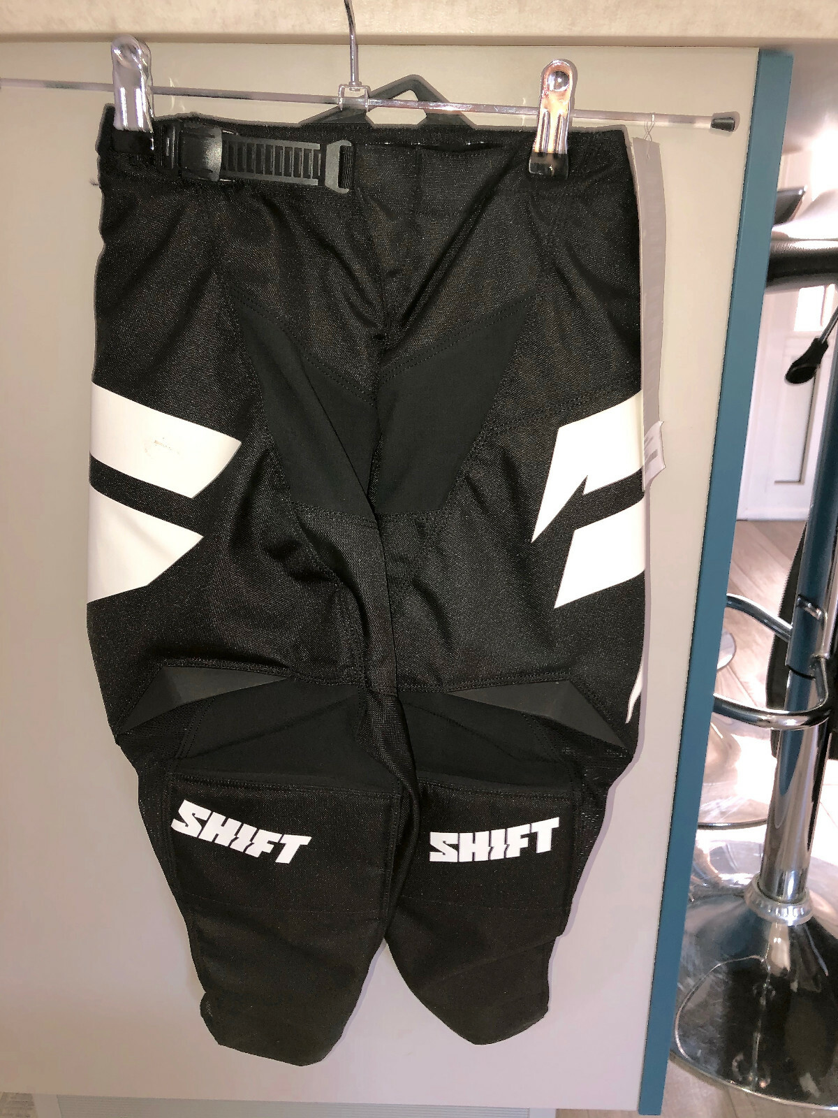 Pantalon motocross noir Shift Whit3 pour enfant taille 6-7 ans