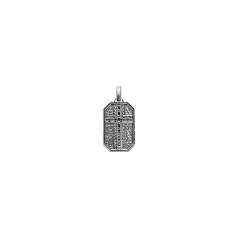 Pendentif plaque martelée en argent massif 925, un bijou artisanal d'exception pour femme