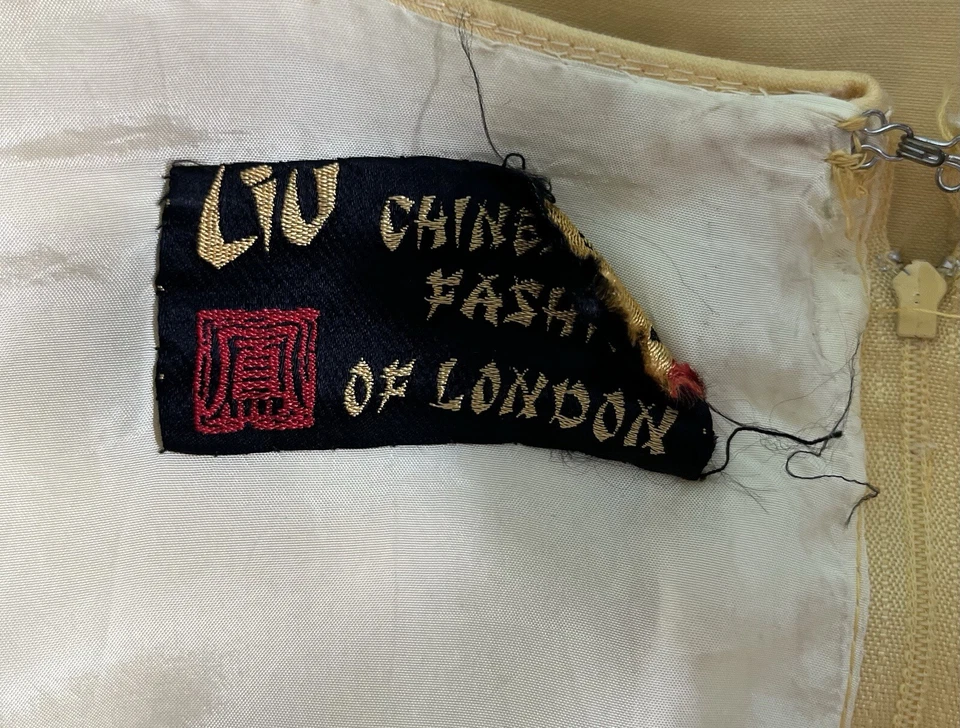 Vintage 1960s Beaded Sequin Mini Dress Yellow Jewelled Paisley size U.K.10/12  - Image 2 of 4