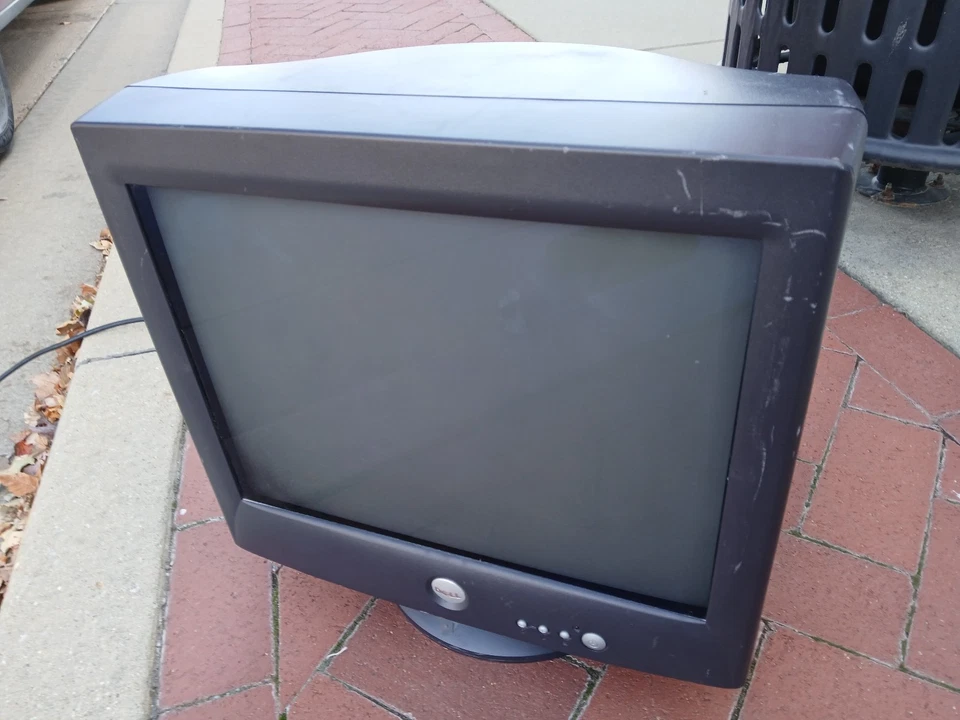 Monitor de computadora vintage Dell M992 19" VGA CRT con PC retro VGA con soporte 04N736 Foto 2 de 4