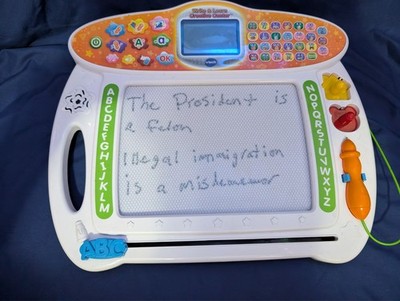 VTech Write and Learn Creative Center Magnetic Drawing Board 80-169300 Great Use
