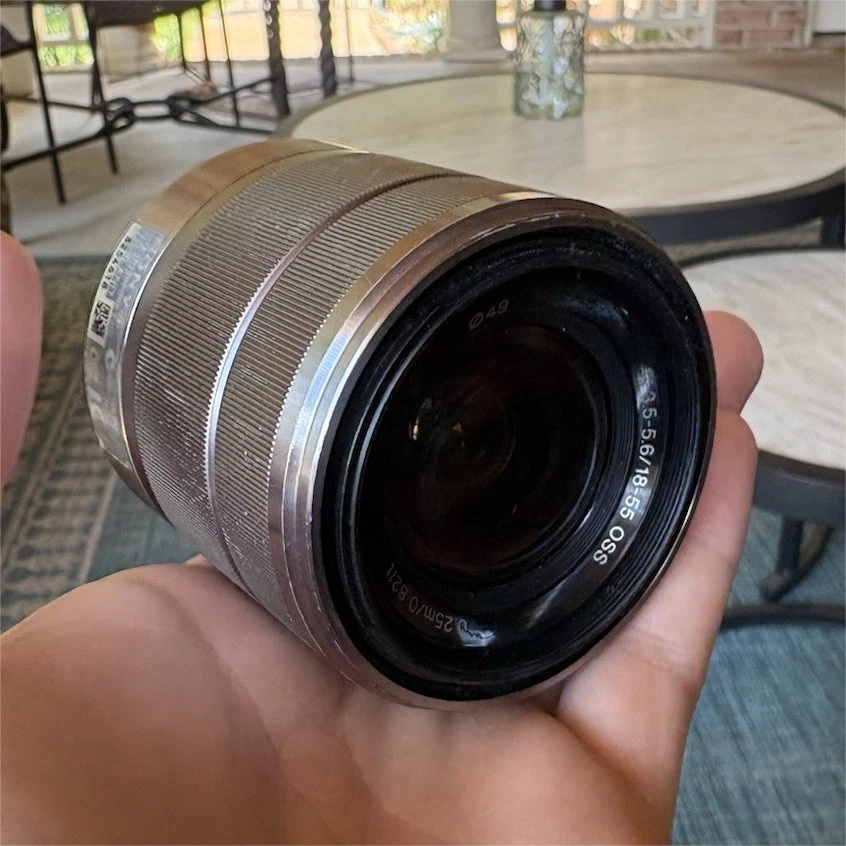 Sony SEL 18-55mm Focal Camera Lenses f/3.5-5.6 Maximum Aperture