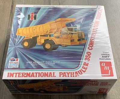 INTERNATIONAL PAYHAULER 350 Construction Truck amt Bausatz 1:25 Top-Rarität NEU