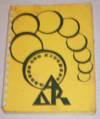 North Carolina ZETA Chapter of ALPHA DELTA KAPPA Cookbook 1981 Charlotte NC 
