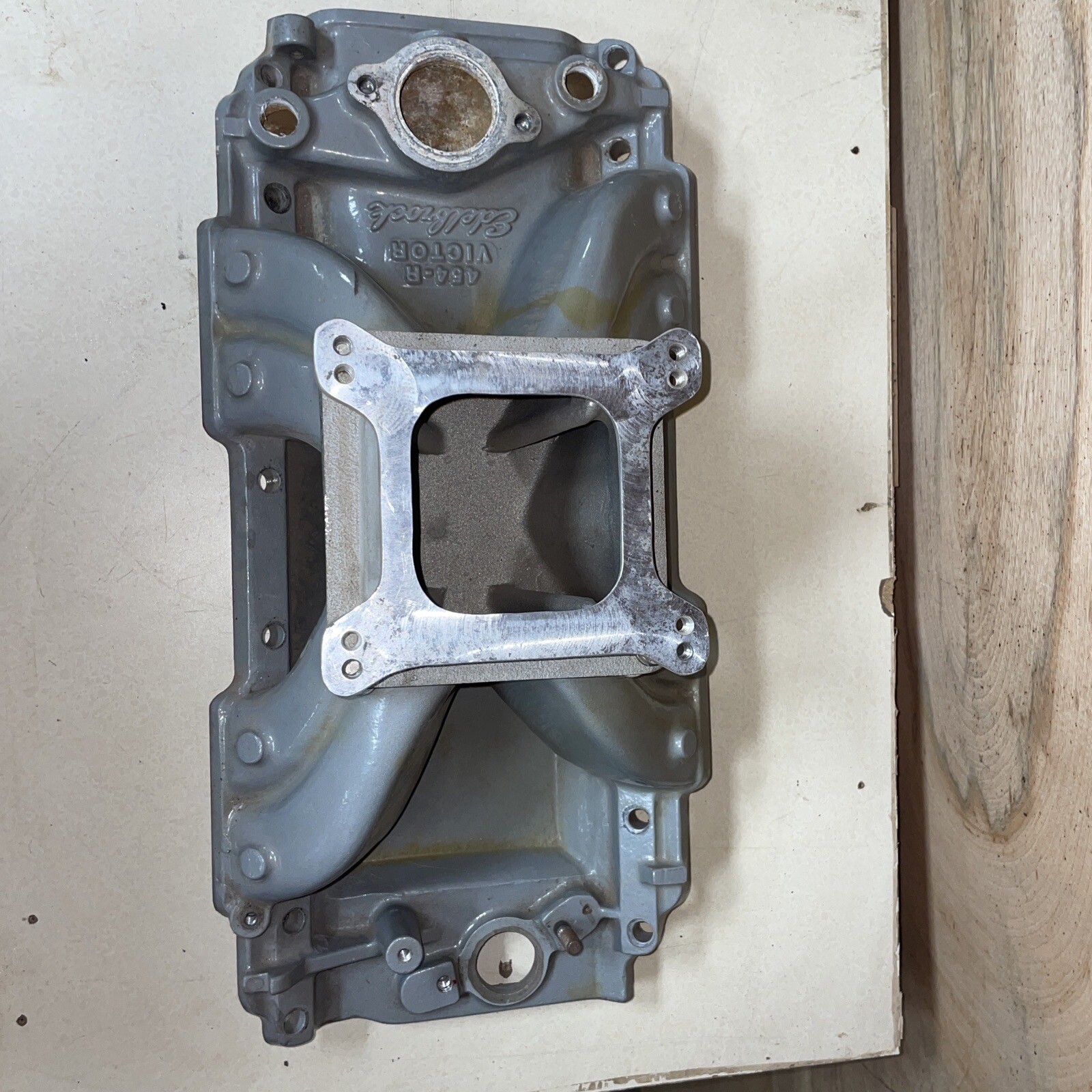 Edelbrock Aluminum Intake BBC Big Block Chevy 2907 Victor 454R with 2