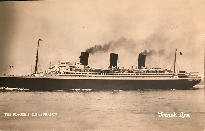 Ile de France postcard