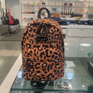 marc jacobs leopard backpack