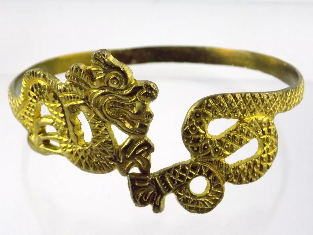 Dragon 2024 arm cuff