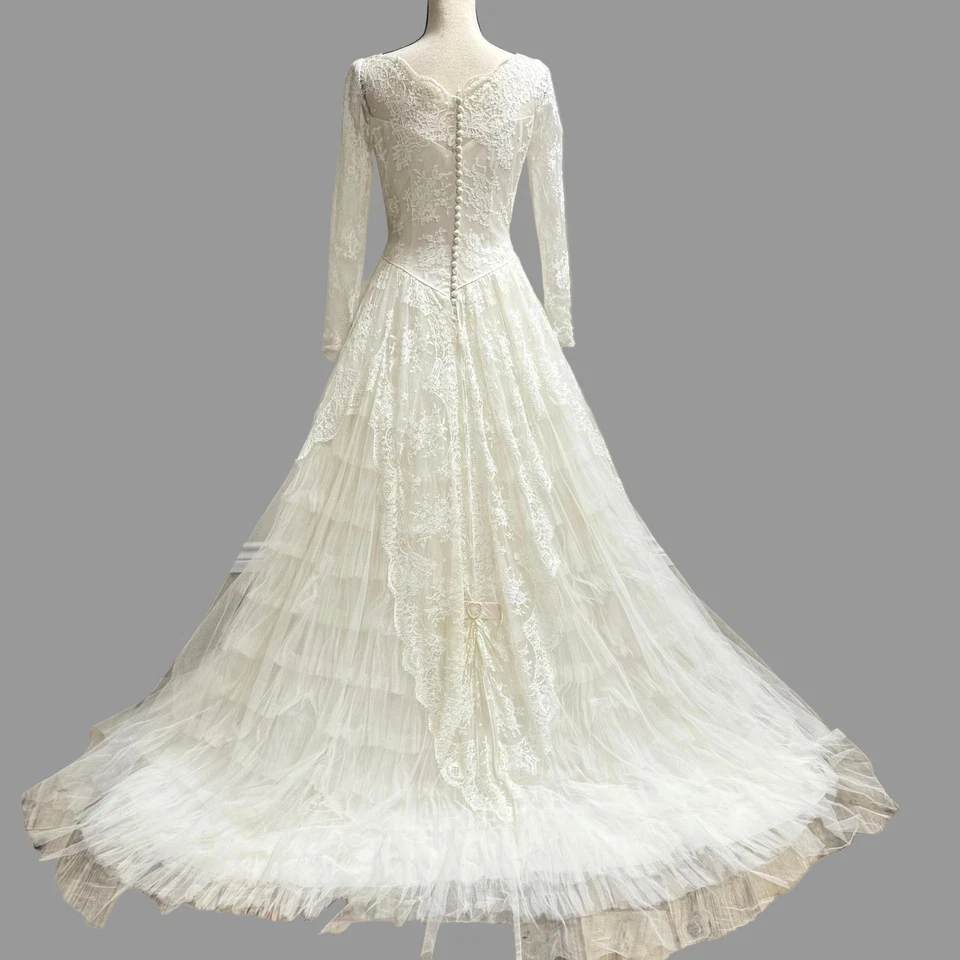 Vintage 50s Ivory Lace Wedding Gown Illusion Neckline - Image 3 of 4