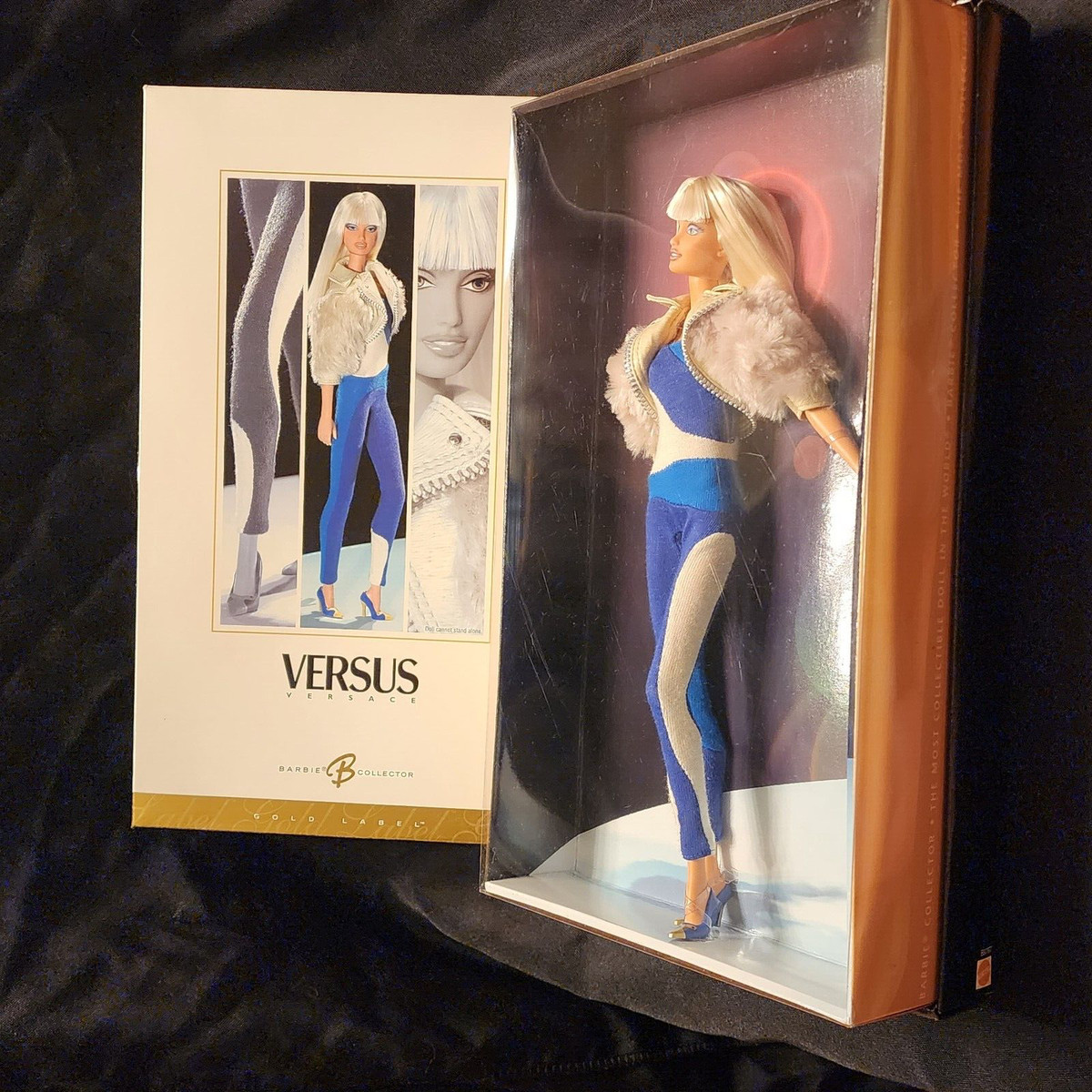 VERSUS VERSACE Barbie 2004 Mattel B9767 Gold Label Trendy Blue 