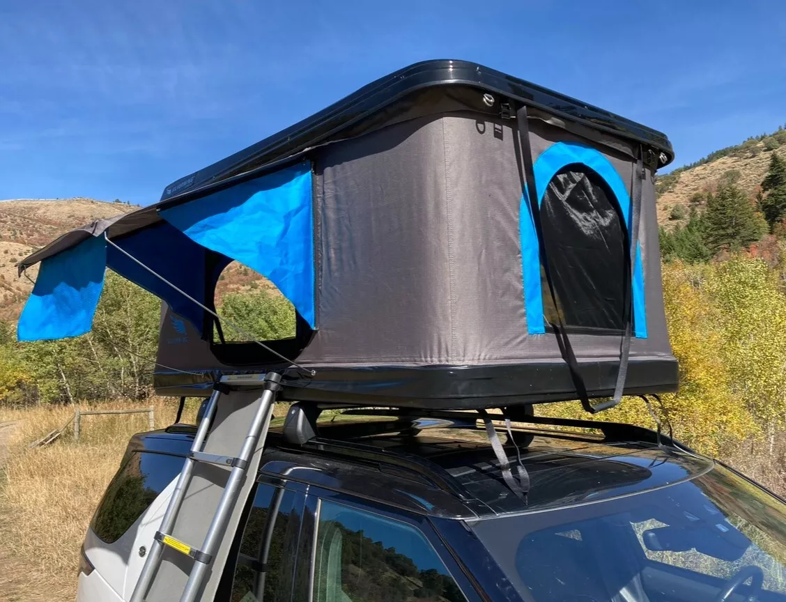 Roof top clam shell tent FREE shipping to local terminal A grade
