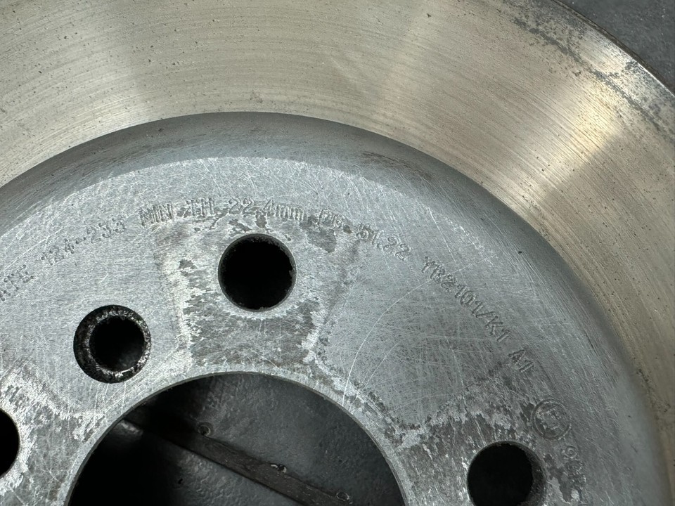 Rear Brake Discs BMW 5 Series F10 F11 Rear Wheel Brake ATE Brake Pads